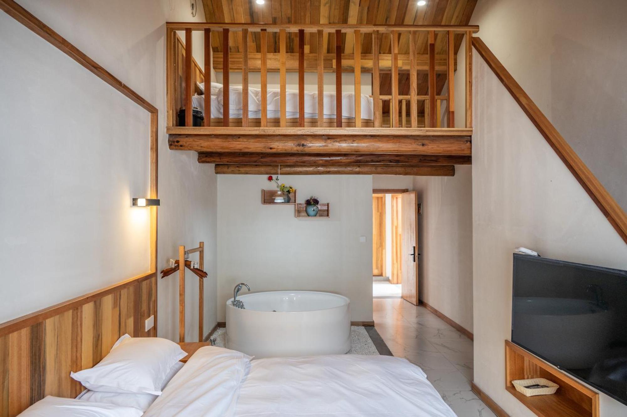 Tingjian Musu Private Soup Design Homestay - South Gate Of Wuzhen Xizha Scenic Area Tongxiang المظهر الخارجي الصورة